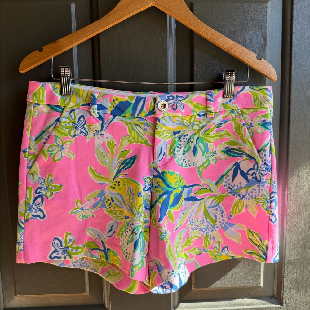 Lilly Pulitzer Callahan Squeeze The day shorts size 8
